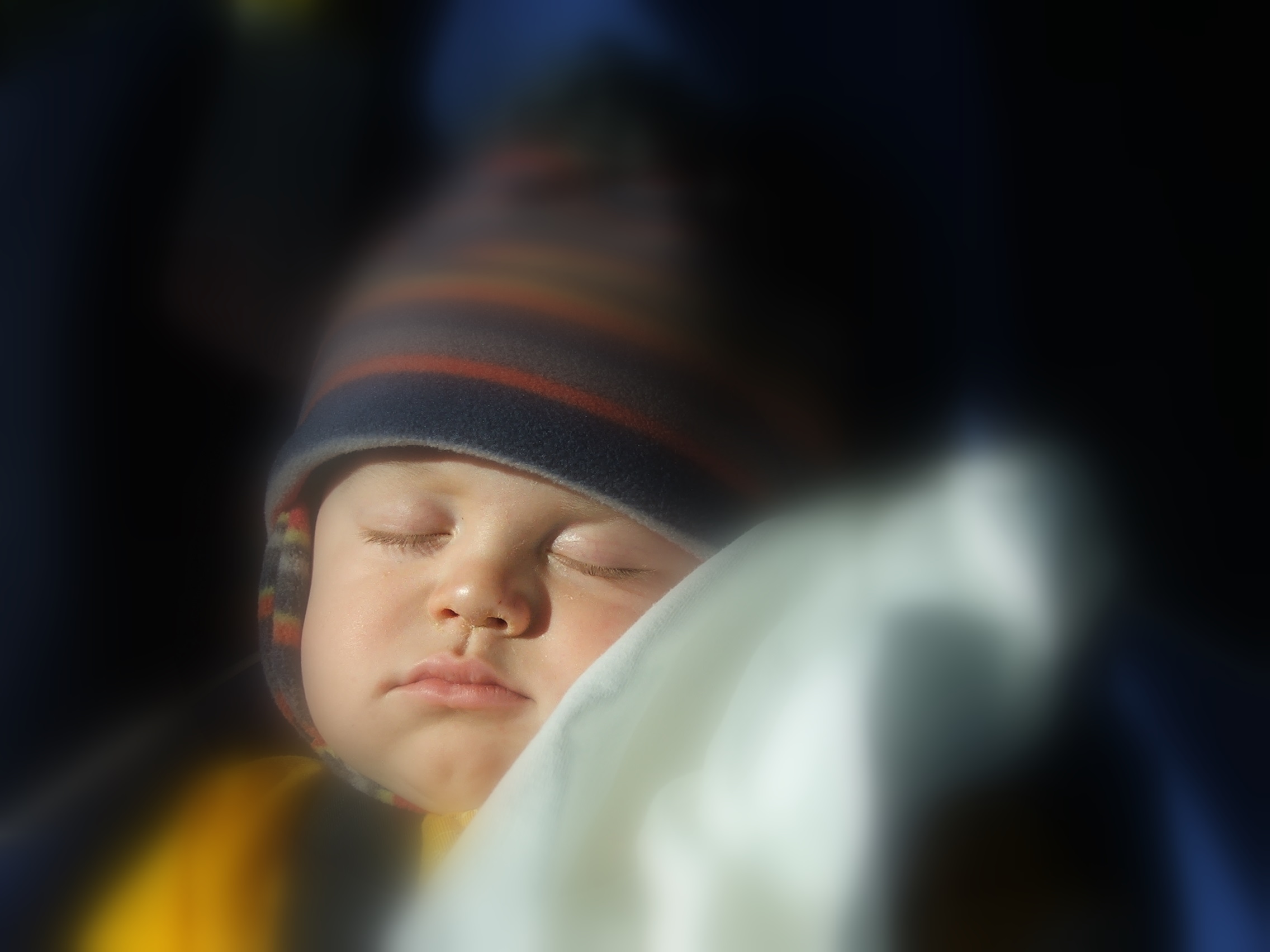 نقش خواب در تکامل مغز و شناخت کودکان